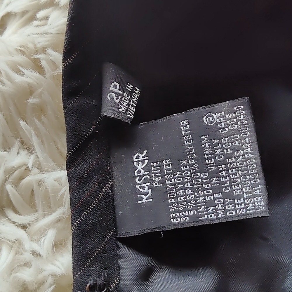 Ladies Top and Skirt Set - Picture 7 of 8